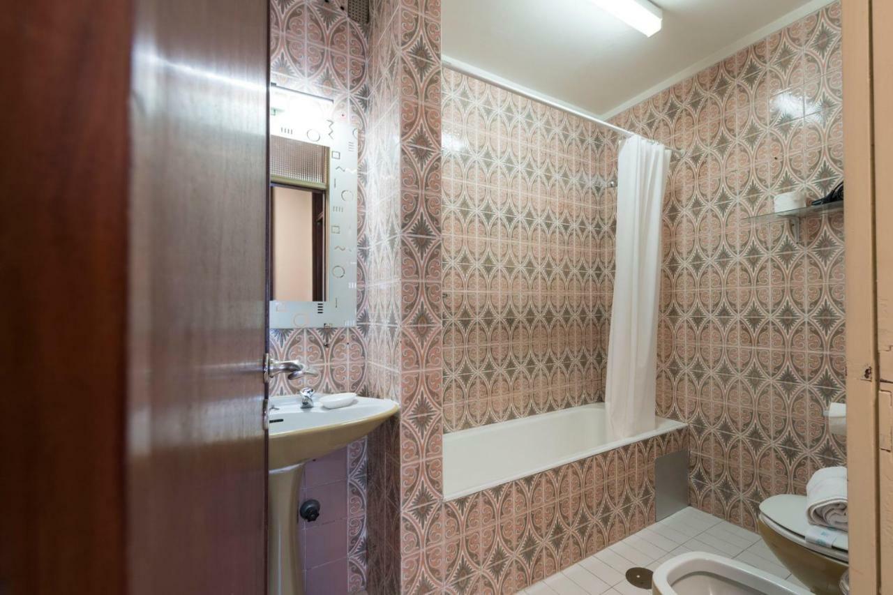 Lovelystay - Genuine Bonfim Balcony Flat Porto Exterior foto